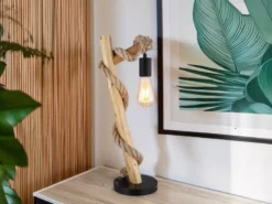Große Tischleuchte ULLEU mit Hanfseil und Holzstab, Höhe 53,5cm