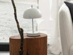 Kabellose Tageslicht Tischlampe KIA Weiß dimmbar & USB, Höhe 27cm