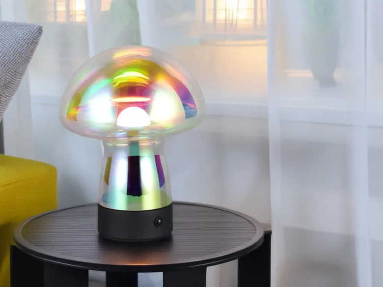 Kleine Akku Tischlampe DOOLEY aus irisierendem Glas, Höhe 18cm