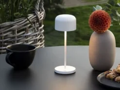 Kleine Akku Tischleuchte LILLE per USB aufladbar, Weiß Höhe 20cm