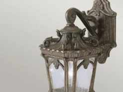 Kleine antike Außenwandleuchte TOURNAI hängend Bronzefarbig, Höhe 27cm