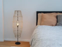 Kleine Boho LED Stehleuchte Lampenschirm geflochten aus Hanfseil, Höhe 120cm