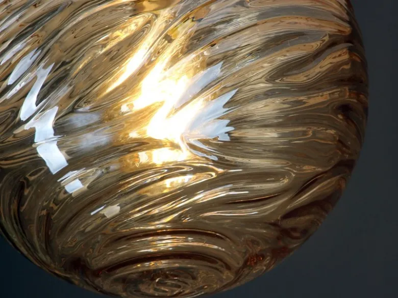 Kleine Deckenleuchte NEREIDE Glaskugel Wellenmuster Champagner, Ø 25cm