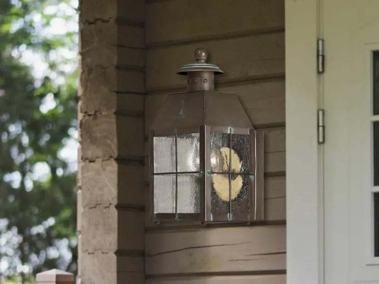 Kleine LED Außenwandleuchte im antiken Landhausstil, Höhe 25cm
