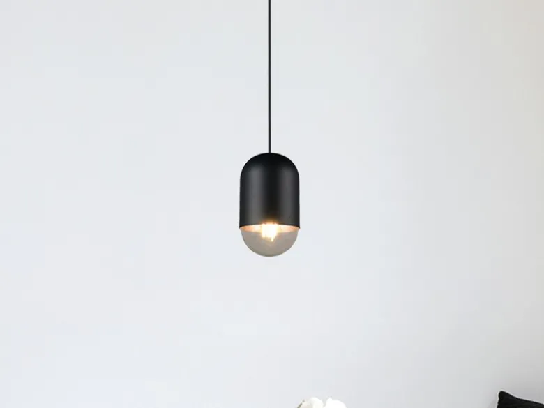 Kleine LED Pendelleuchte einflammig aus Metall in Schwarz, Ø 10cm