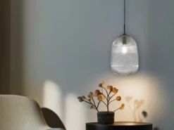 Kleine LED Pendelleuchte einflammig mit Glasschirm Rauchglas Ø 21cm