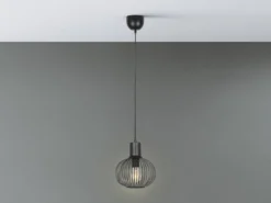 Kleine LED Pendelleuchte mit Gitter Lampenschirm Schwarz, Ø 23cm