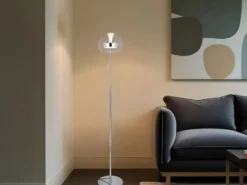 Kleine LED Stehleuchte FLYNT dimmbar & Lichtfarbe einstellbar, Höhe 130cm