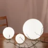 Kleine LED Tischleuchte Glaskugel Lampenschirm Opalweiß, Ø 15cm