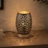Kleine LED Tischleuchte in Schwarz/Gold mit ausgefallenem Stanzmuster, H: 21cm