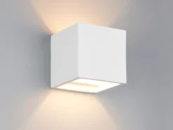 Kleine LED Wandleuchte aus Gips mit Up and Down Lichteffekt, Würfel 11,5cm