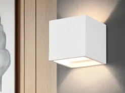 Kleine LED Wandleuchte aus Gips mit Up and Down Lichteffekt, Würfel 11,5cm