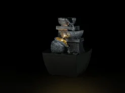 Kleiner LED Zimmerbrunnen LUMA mit Krug Deko & USB Kabel, Höhe 18cm