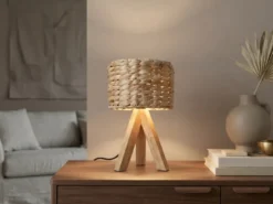 Kleine Tischlampe mit Holz Dreibein & E14 Schirm Wasserhyazinthe, Höhe 26cm