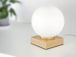 Kleine Tischleuchte ENOIRE Gold mit Glaskugel in Opalweiß, Höhe 17,5cm