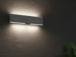 LED Akku Wandleuchte mit Fernbedienung, per USB aufladbar, Schwarz Breite 32cm