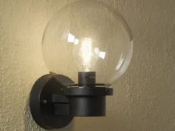LED Außenwandleuchte mit Dämmerungssensor, Schwarz mit Glas Kugel Ø 20cm