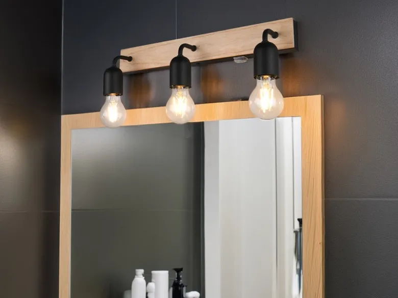 LED Bad Wandleuchte mit Holz und Schalter, 3-flammig Breite 45cm