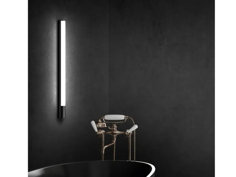 LED Bad Wandleuchte PIERA mit Steckdose Schwarz - Spiegelleuchte, Breite 119cm