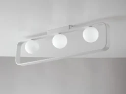 LED Deckenleuchte 3 flammig Weiß mit Glaskugeln Opalweiß, Breite 80cm