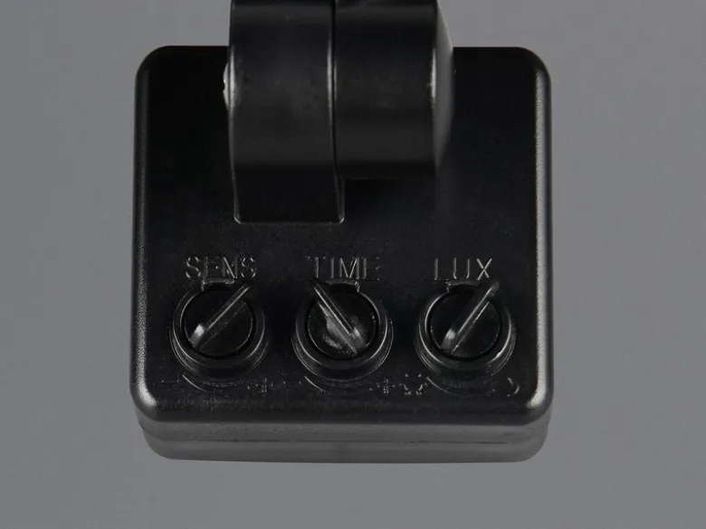 LED Flutlichtstrahler mit Bewegungsmelder 20W, IP44, mit Anschlussbox