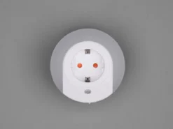 LED Nachtlicht BAILEY Plug-in mit Steckdose & Dämmerungssensor - Ø 9cm