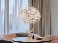 LED Pendelleuchte mit Blätter Lampenschirm in Weiß, Ø 38cm