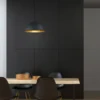 LED Pendelleuchte mit Metall Lampenschirm Schwarz innen Gold, Ø 31cm