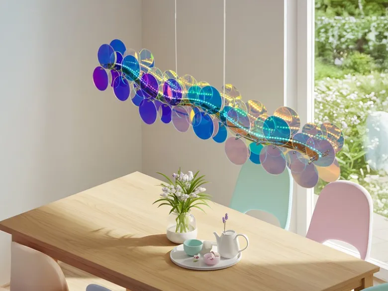 LED Pendelleuchte PULSE dimmbar aus irisierendem Kunststoff, Breite 86cm