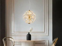 LED Pendelleuchte VIRINA Gold Kugellampe aus K9 Kristallen, Ø 28cm