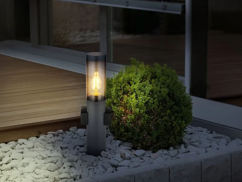 LED Sockelleuchte aus Edelstahl in Anthrazit mit zwei Steckdosen, Höhe 45cm