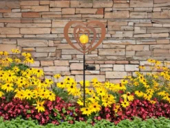 LED Solar Gartenstecker mit drehbaren Herzen & Erdspieß in Rostoptik, Höhe 82cm