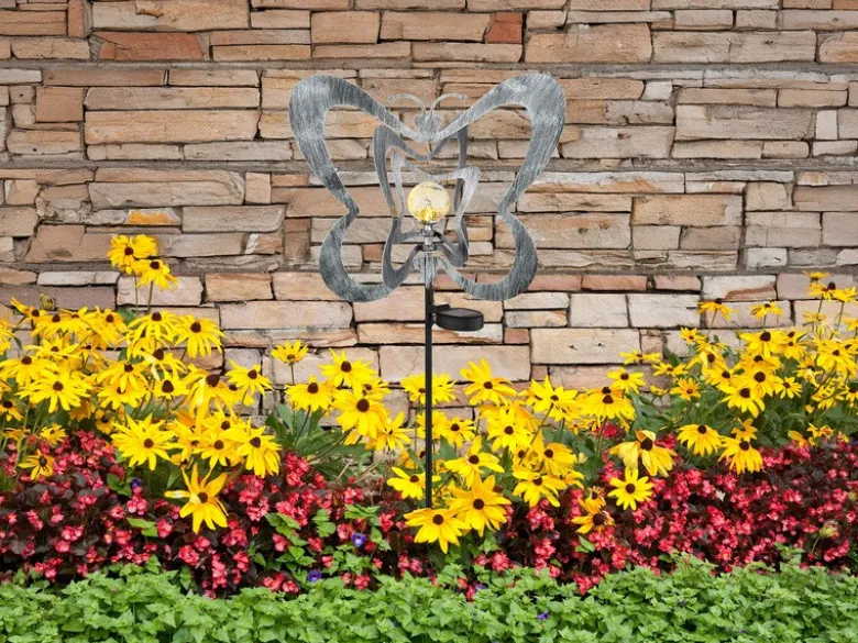 LED Solar Gartenstecker mit drehbaren Schmetterlingen in Silber-Grau, Höhe 83cm