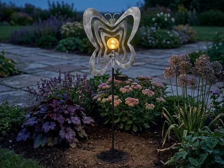 LED Solar Gartenstecker mit drehbaren Schmetterlingen in Silber-Grau, Höhe 83cm