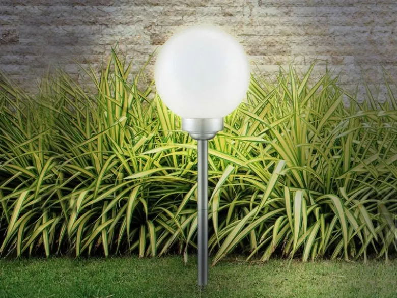 LED Solarkugel Garten - Leuchtkugel Ø 20cm mit Erdspieß