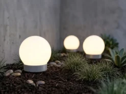 LED Solarkugeln Garten - 3er SET, Leuchtkugel Ø 10cm mit Erdspieß