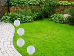 LED Solarkugeln Garten - 2er SET, Leuchtkugel Ø 20cm mit Erdspieß