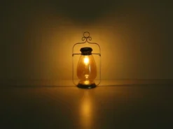 LED Solarlaterne in Silber mit Glas Lampenschirm bernsteinfarbig, H 36,5cm