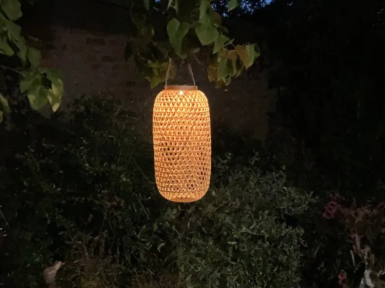 LED Solarlaternen 2er SET hängend aus Bambus Korbgeflecht Höhe 56,5cm