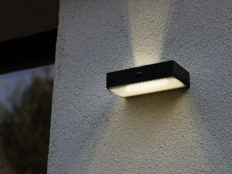 LED Solar Wandleuchte 2er SET Up and Down, Bewegungsmelder, per App steuerbar
