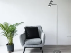 LED Stehlampe in Silber matt, Spot schwenkbar, Höhe 151cm