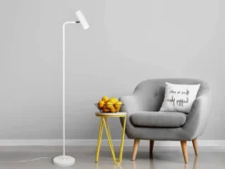 LED Stehlampe in Weiß matt, Spot schwenkbar, Höhe 151cm