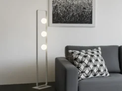 LED Stehleuchte 3-flammig Weiß mit Glaskugeln Opalweiß, Höhe 140cm