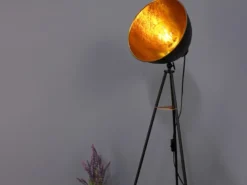 LED Stehleuchte mit schwenkbarem Schirm in Blättergoldoptik, Höhe 136cm