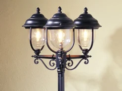 LED Straßenlaterne im Landhausstil, 3-flammig aus Aluminium Schwarz, Höhe 218cm