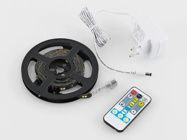 LED Streifen CHIP mit Fernbedienung & Dimmer, Lichtfarbe einstellbar - 5 Meter