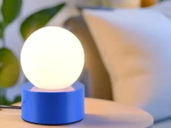 LED Tischleuchte Blau mit Touch-Funktion & Glaskugel Weiß, Höhe 17cm