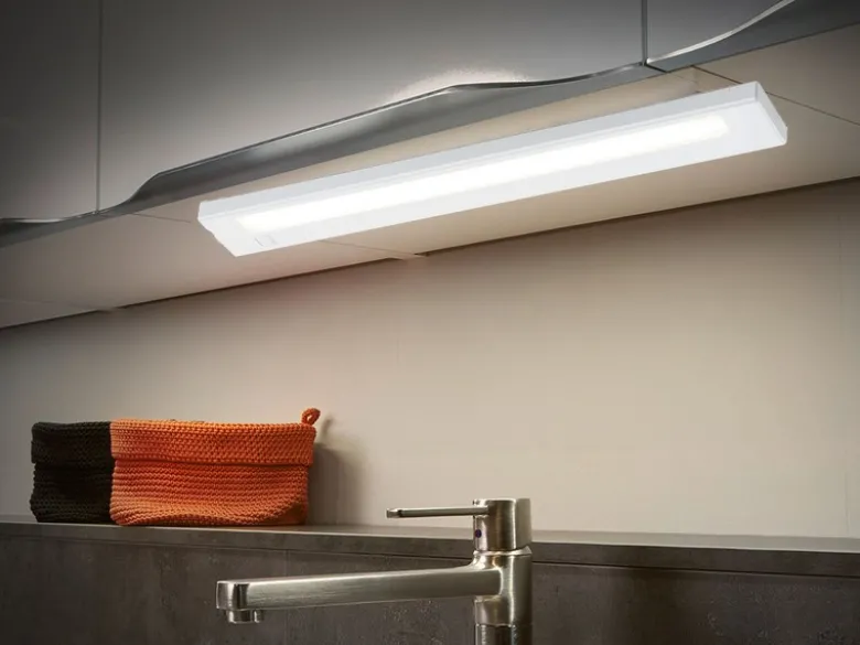 LED Unterbauleuchte ALINO flach, Schalter & 230V Direktanschluss, Länge 55cm