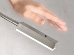 LED Wandlampe RAIK Silber mit Stecker, Leselampe mit Gestensteuerung, Breite 8cm
