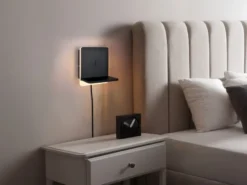 LED Wandleuchte FAIRFIELD Schwarz mit Stecker, Schalter & Ladefunktion Höhe 20cm